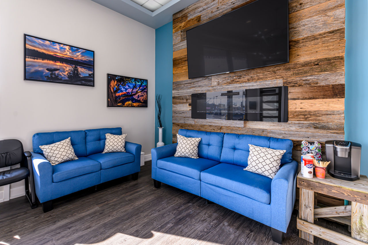 Alta Dental | Rellenos Blancos, Implant Dentistry and Terapia Periodontal o Limpiezas Profundas